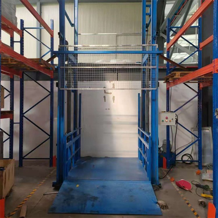 導(dǎo)軌式升降平臺(tái) 導(dǎo)軌式升降平臺(tái)